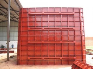 Steel formwork used in construction and pouring concrete